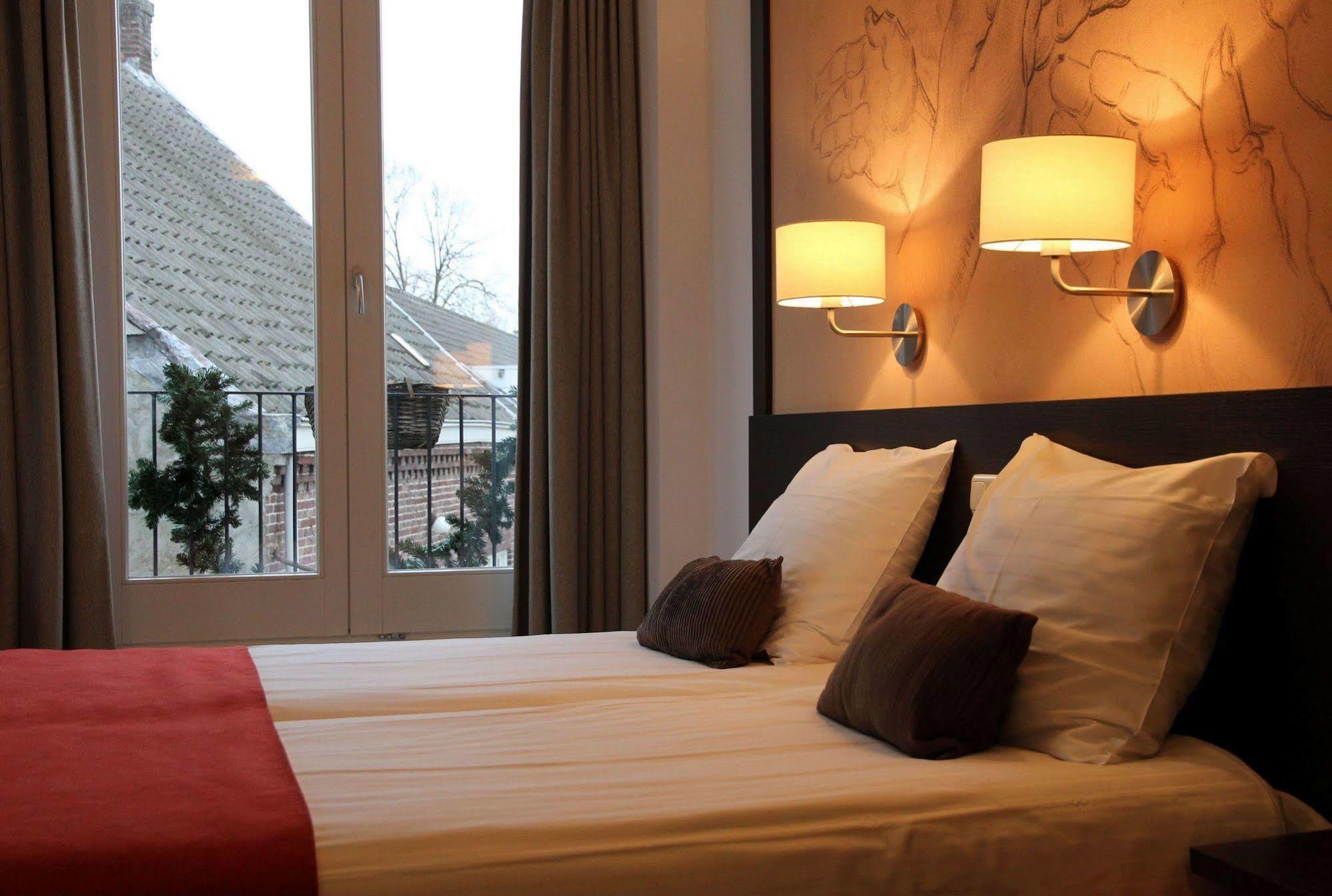 Parkhotel Auberge Vincent Nuenen Exterior photo