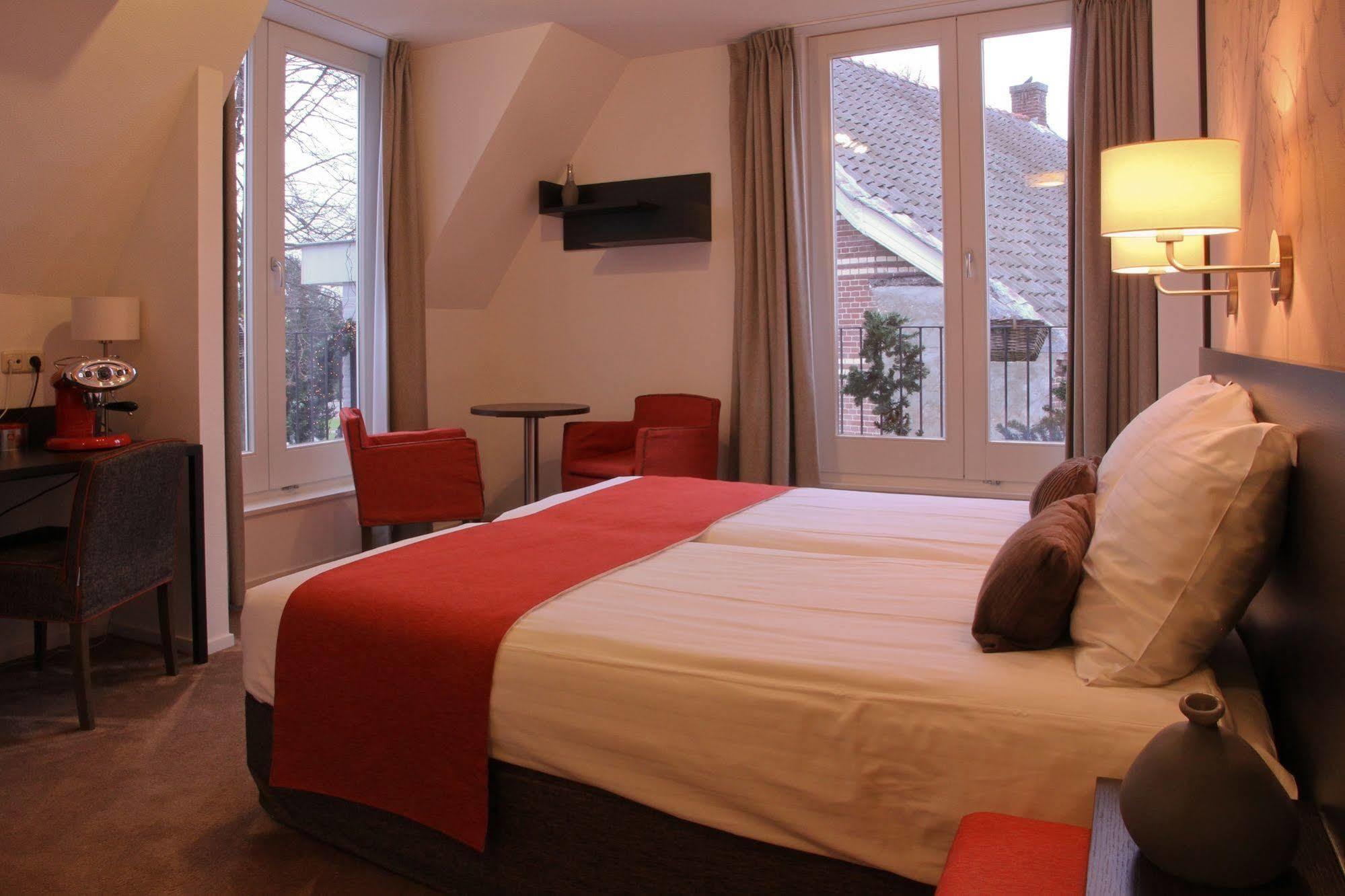 Parkhotel Auberge Vincent Nuenen Exterior photo